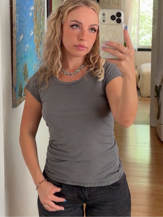 Brandy Melville Tops - Brandy Melville Gray Short Sleeve Crew Tee
